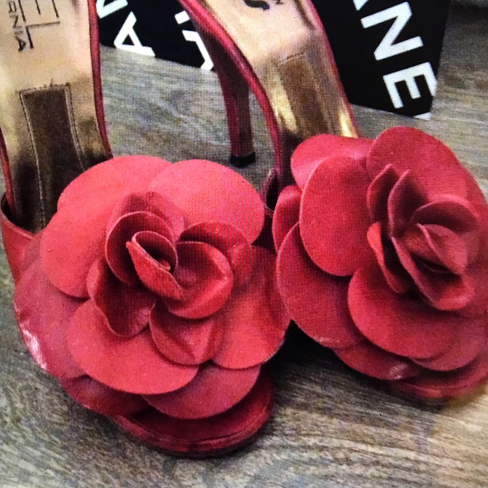 The Sexiest Red 👠